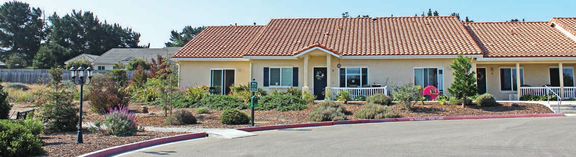 Hummel Cottages - California Luxury Apartments